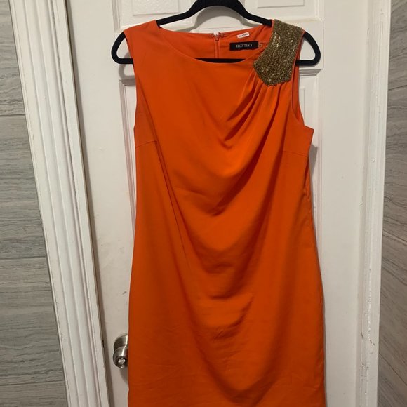 Ellen Tracy Dresses & Skirts - Ellen Tracy Shift Dress w/ Beaded Detail
